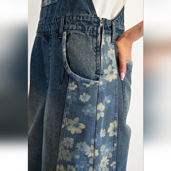 Easel Washed Denim Floral Flower Overalls Jumpsuit New - Picture 6 of 6